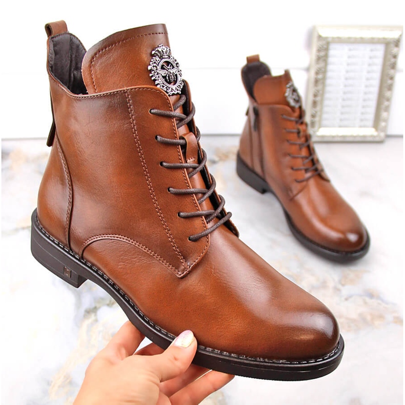 Cizme de damă maro cu șireturi și fermoar Potocki SZ12179 1 Cizme de damă maro cu șireturi și fermoar Potocki SZ12179 1