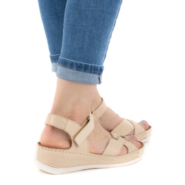 WASAK Sandale de dama confortabile din piele 0473W bej 1 WASAK Sandale de dama confortabile din piele 0473W bej 1