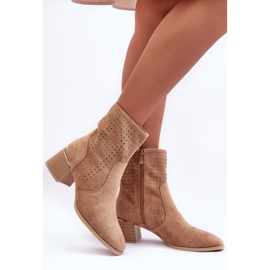 PG1 Cizme cu toc ajurat din piele intoarsa Bej inchis Perle 2 PG1 Cizme cu toc ajurat din piele intoarsa Bej inchis Perle 2