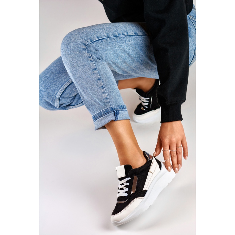 Pantofi sport negri cu talpa alba negru 1