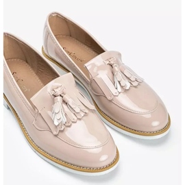 Pantofi lăcuți bej cu franjuri Lorena 1 Pantofi lăcuți bej cu franjuri Lorena 1