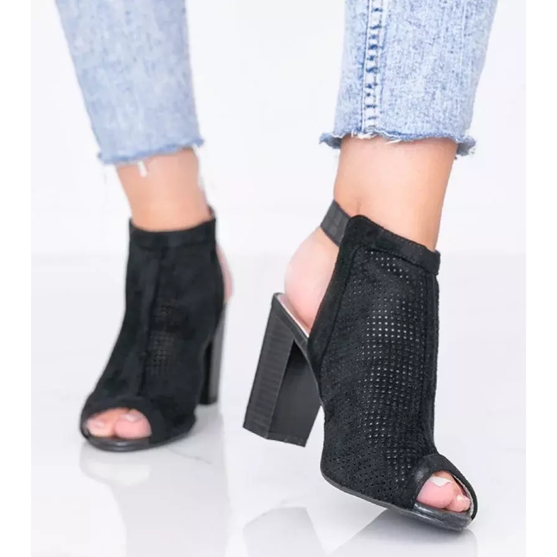 Sandale deschise negre pe stâlpul Veronika negru 2 Sandale deschise negre pe stâlpul Veronika negru 2