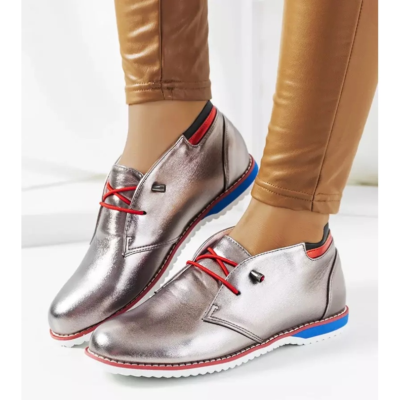 Pantofi de dama argintii de la Reyes 1