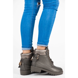 Vices New Collection Trappers cu stil gri 2