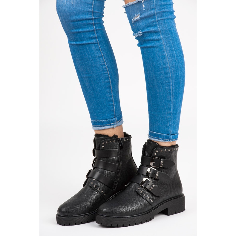 Muncitori betler negru 1