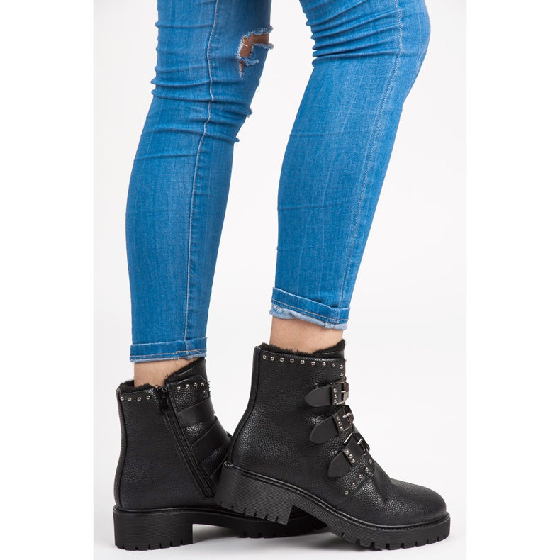 Muncitori betler negru 2