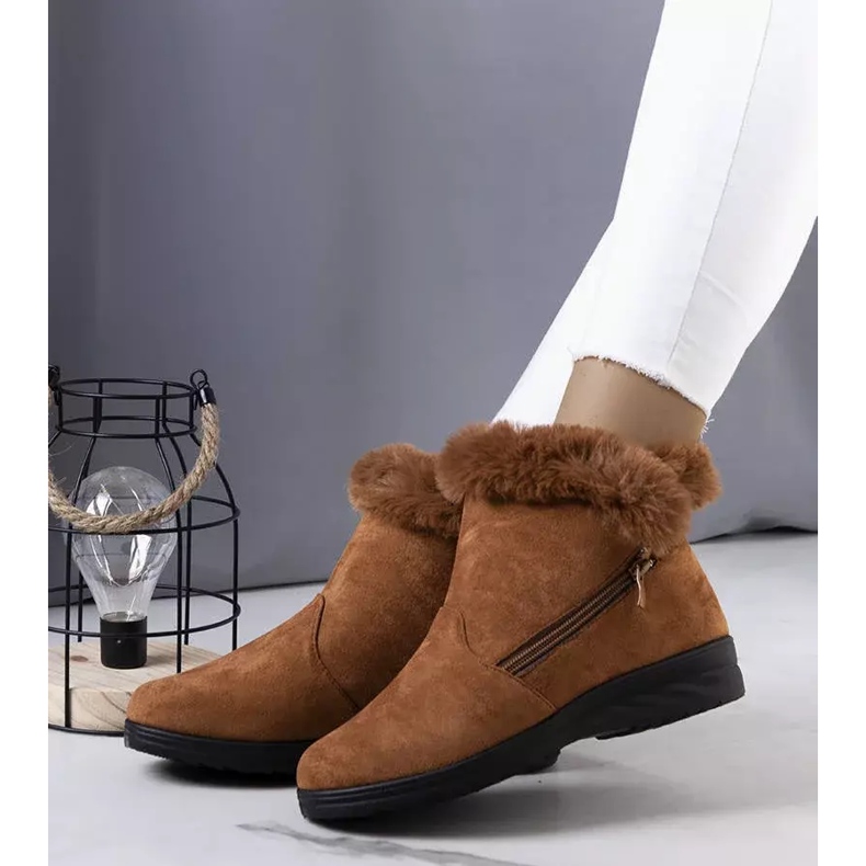 BM Cizme de zapada maro, izolate cu blana Crina 2