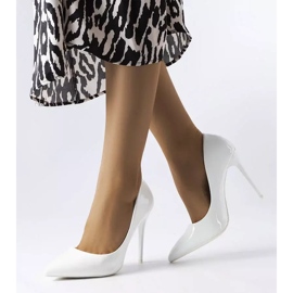 BM Tocuri înalte lăcuite alb Iliana 1