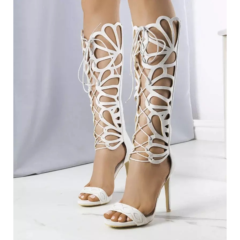 PA1 Sandale gri cu partea superioară decorativă de la Julio 1