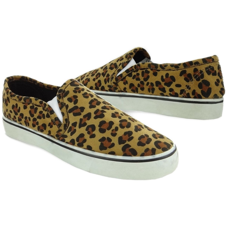 Pantofi slip-on C02 leopard maro 2