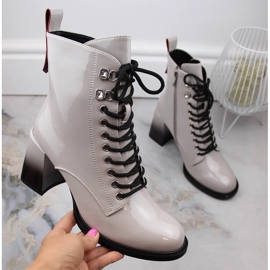 Cizme lăcuite de damă cu toc înalt D&A S.Barski Premium Collection MR870-06 gri 1 Cizme lăcuite de damă cu toc înalt D&A S.Barski Premium Collection MR870-06 gri 1