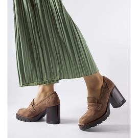 Pompi maro cu brant din piele de la Vinceza 1