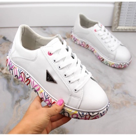 Pantofi albi din piele Filippo DP4480 de dama pe o platforma colorata 2