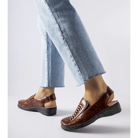 Sandale maro ajurate de la Glafi 1