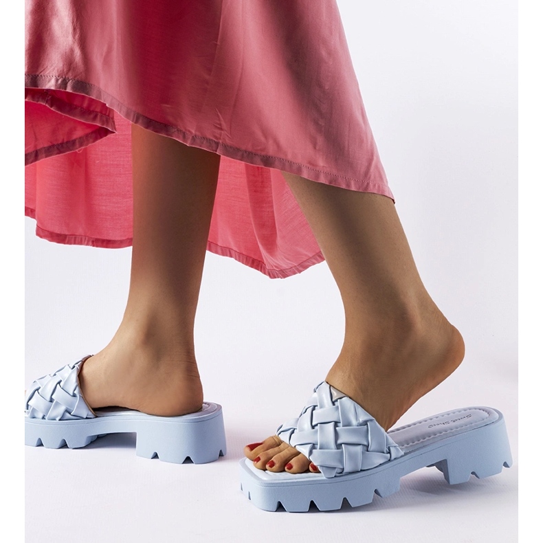 Șlapi albaștri cu talpă de tractor Lora albastru 2