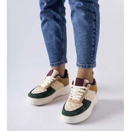 Adidași bej și verzi pe platforma Celso 1 Adidași bej și verzi pe platforma Celso 1