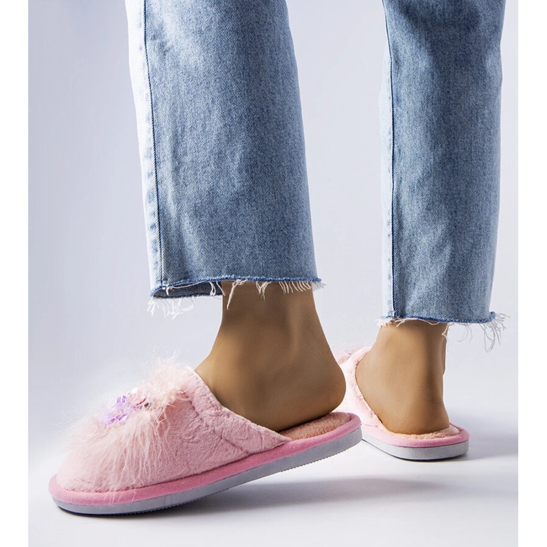 Papuci calduri roz cu flori Moly 2