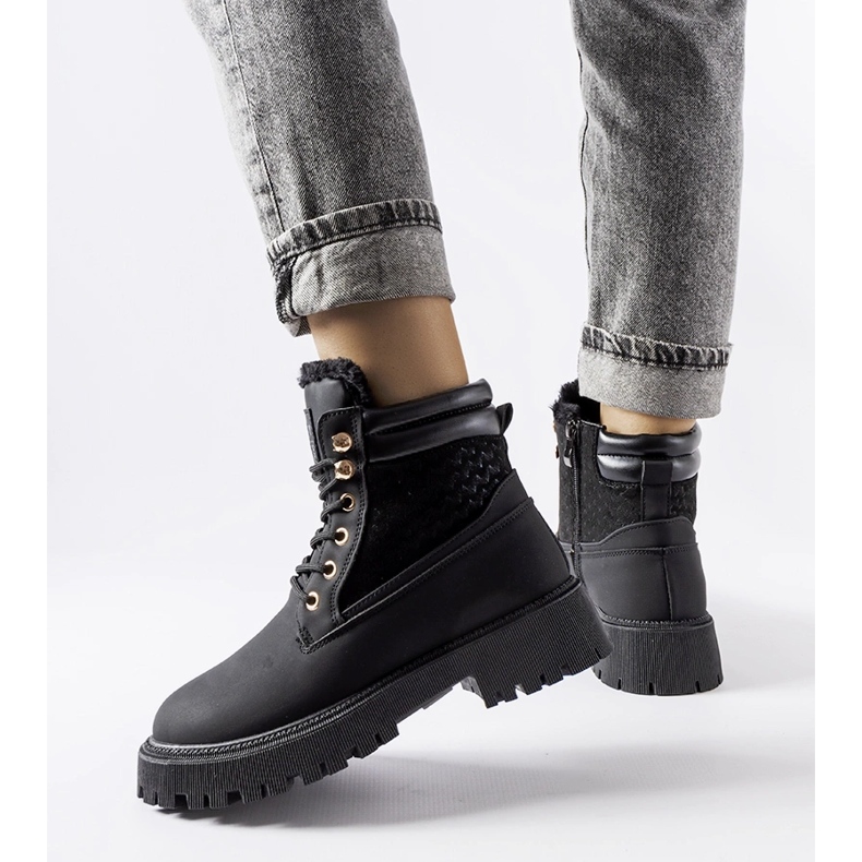 Cizme Foca izolate negre negru 1