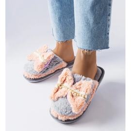 Papuci gri și roz cu fundă 1