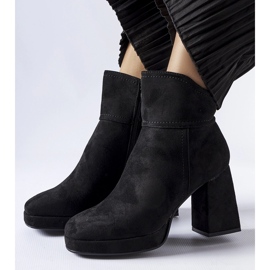 Botine negre pe un toc masiv Itaf negru 1