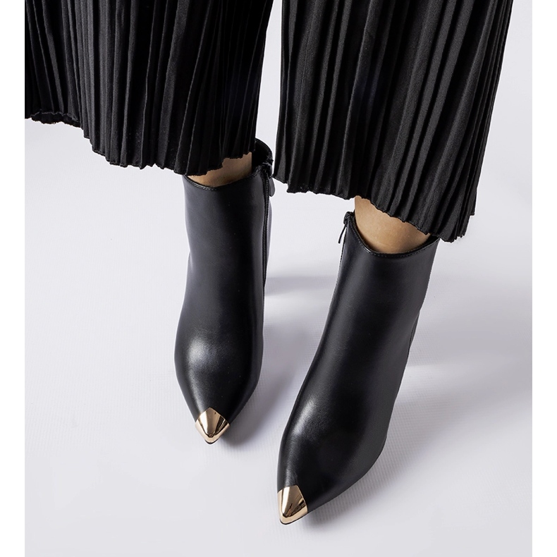 Cizme negre cu vârf metalic Sacra negru 1