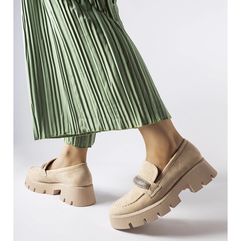 Mocasini bej cu o talpă Macario masivă 1