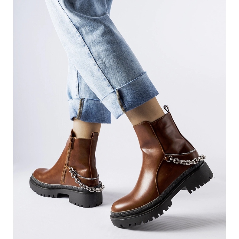 Botine maro cu lant Muqaddim 1