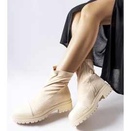 Cizme bej din piele de căprioară ecologică de la Cigliano 1