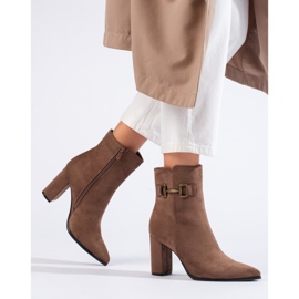 Botine din piele intoarsa bej cu toc inalt de la Shelovet 2 Botine din piele intoarsa bej cu toc inalt de la Shelovet 2