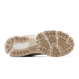 Pantofi New Balance U M2002RSI bej 4