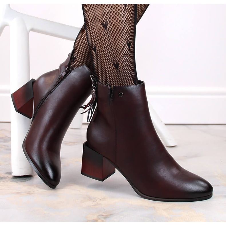 Botine de damă visiniu izolate Jezzi roșu 1