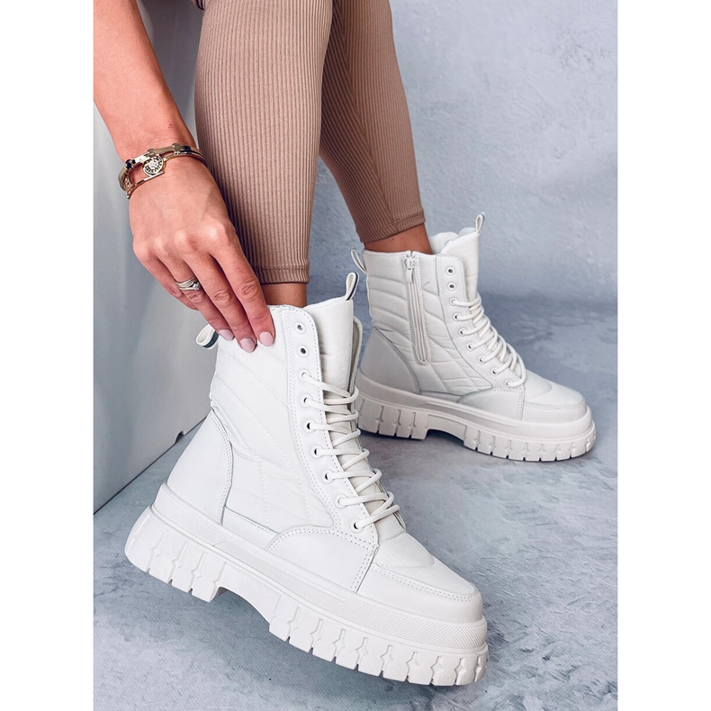 Cizme plate cu șireturi Barkin Beis bej 1 Cizme plate cu șireturi Barkin Beis bej 1