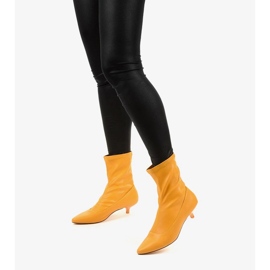 Tocuri înalte galbene cu șosete Ragemour 1