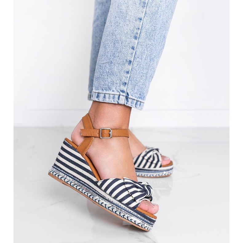 Sandale albastre și albe Dulce albastru 1