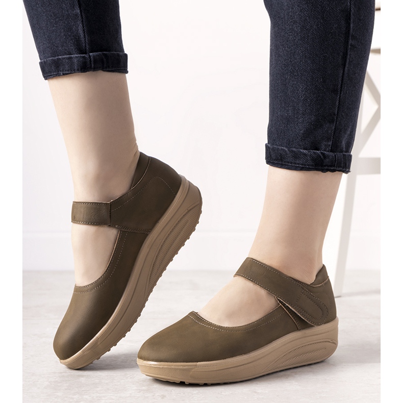 Pantofi maro pe talpa groasă Lumen 1