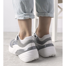 Adidași argintii pe talpă înaltă alb 1