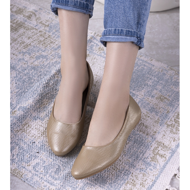 Balerini Julie bej lucioase pentru femei de aur 1