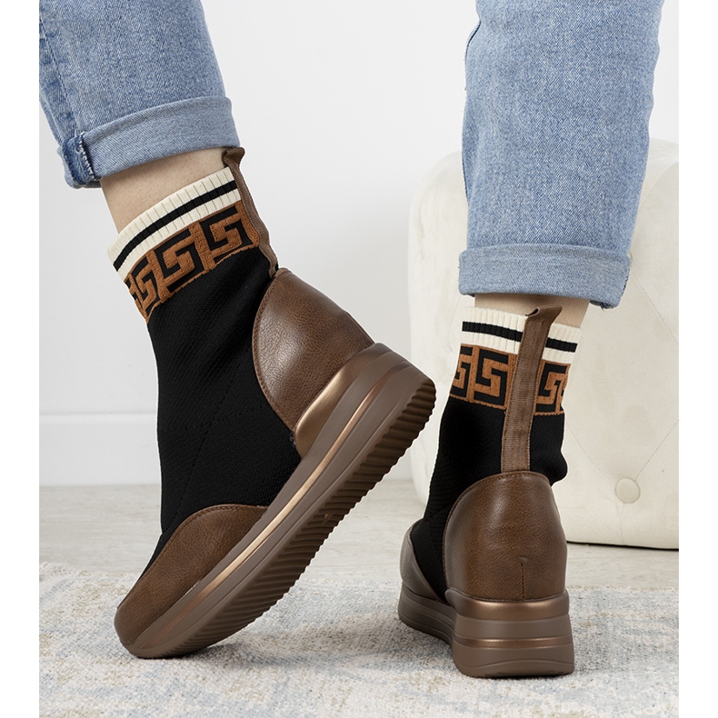 Adidași cu pană maro Wanda negru 1