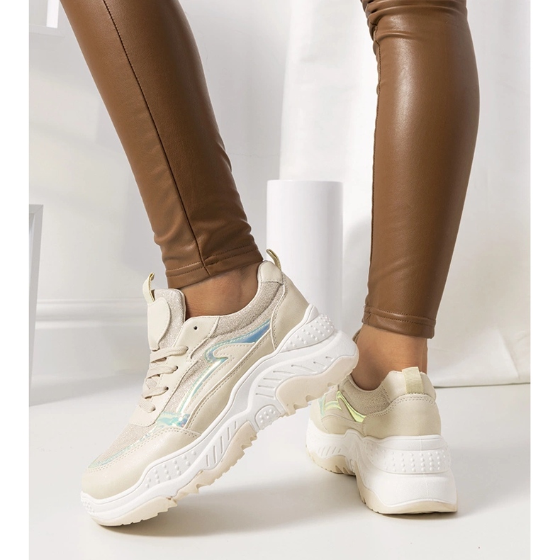 Tenisi Bej Gossett 1