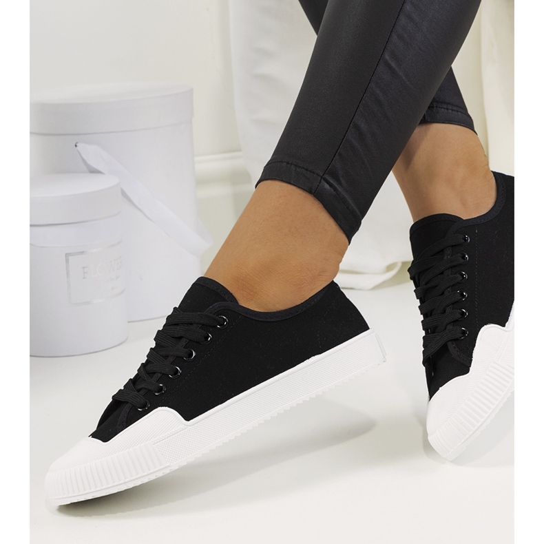 Tenisi negri Rivas dama negru 2