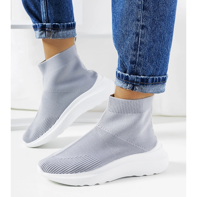 Adidași gri de la Jennifer 1