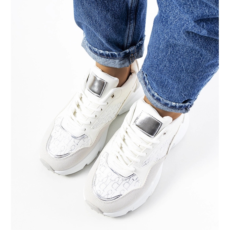 Tenisi albi Viale de dama 1 Tenisi albi Viale de dama 1