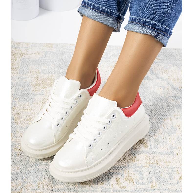 Tenisi de damă Neera albi sidefați roșu 1