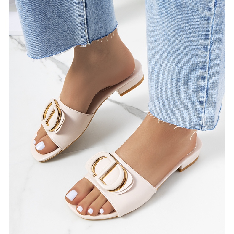 Papuci bej cu tocuri Cammeray plate 1