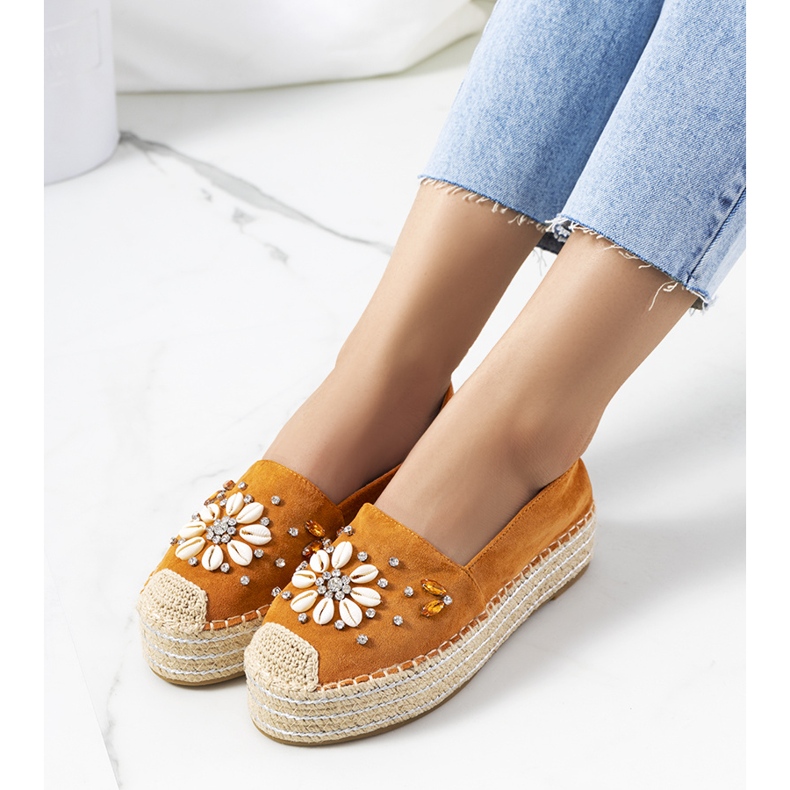 Espadrile maro pe talpa groasă a doamnei Nicki galben 1