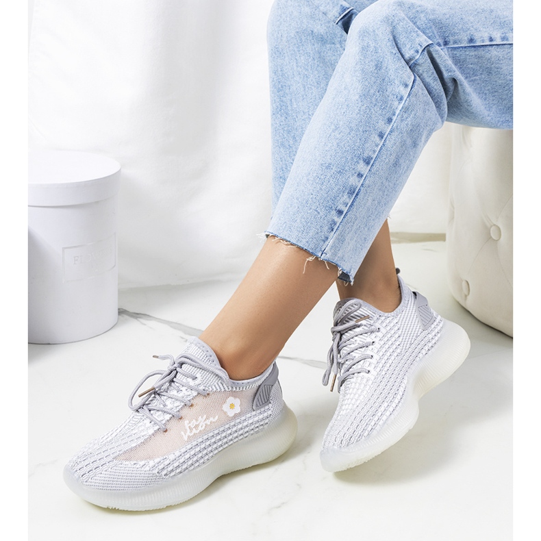 Tenisi sport dama gri Molema 1