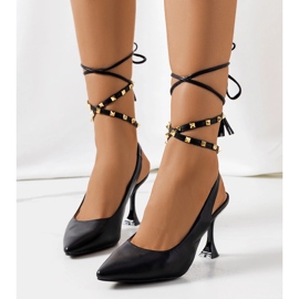 Pompe negre cu șireturi de la Nudar negru 1