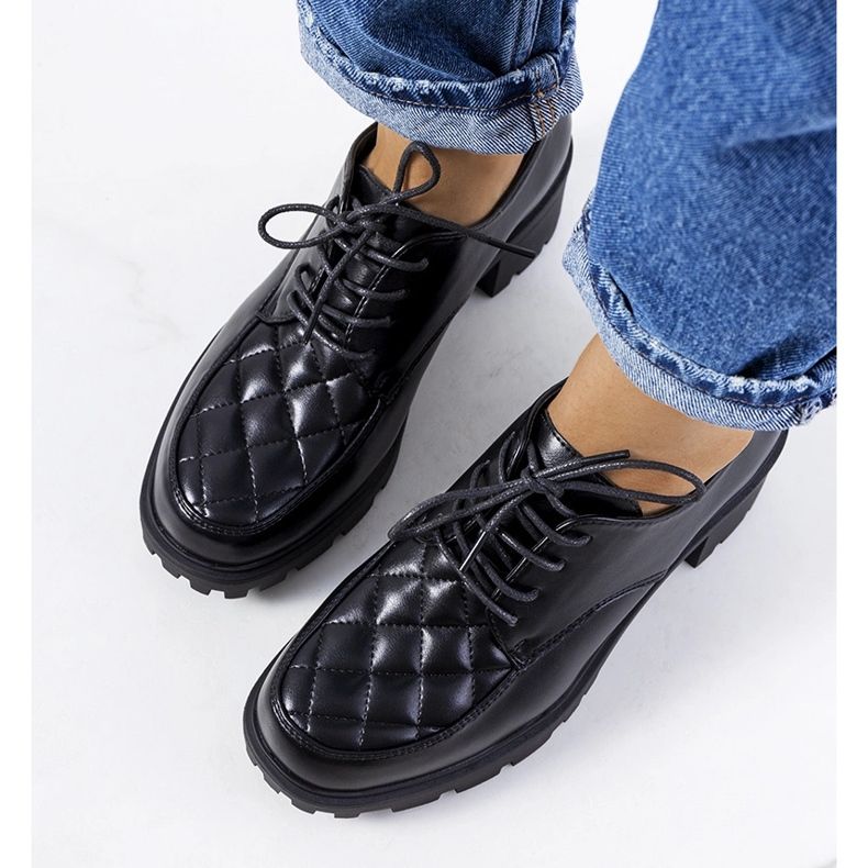 Pantofi negri cu toc de la Landra negru 1