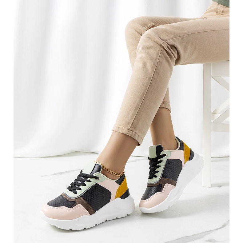 Adidași Pottin de damă de culoare neagră negru 1 Adidași Pottin de damă de culoare neagră negru 1