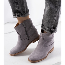 Cizme gri pe toc Hunjet de interior 2